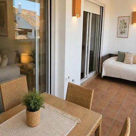 Canas Pool & Direct Access شقة ماربيا